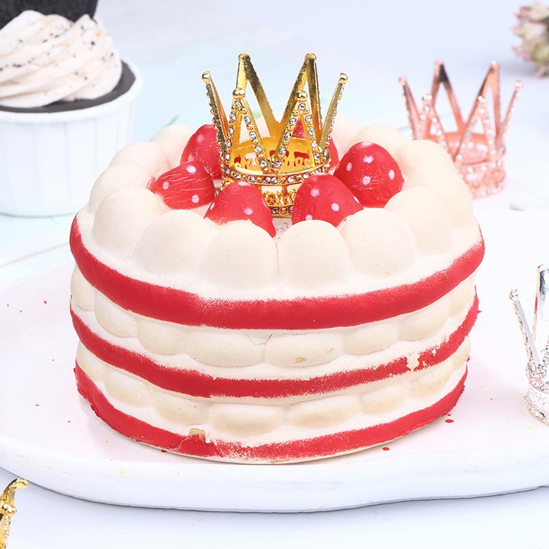 Akcesoria dla lalek Metalowa korona Nakrycie głowy Ozdoba do włosów Akcesoria do włosów Dla domku dla lalek Zabawka