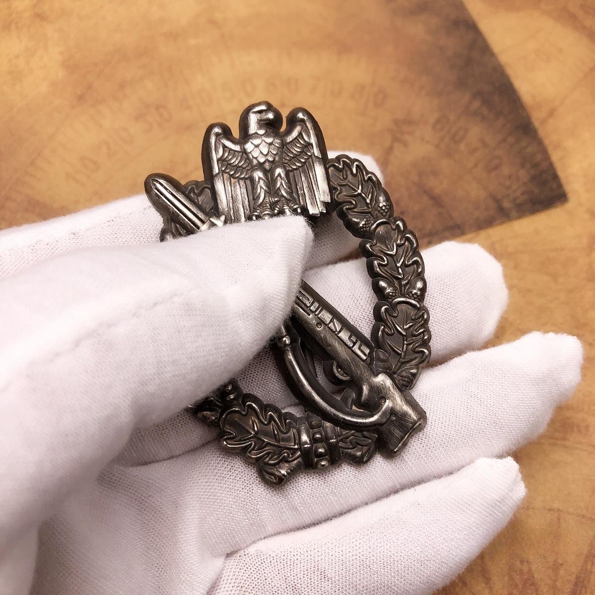 

Винтажная брошь в виде орла, значок в виде дубового листа, посеребренный, в античном стиле, нагрудный значок, памятный значок с крестом, рождественский подарок, наполнители для чулка