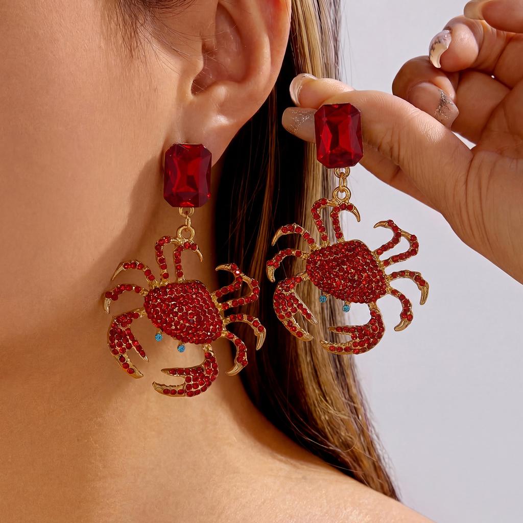 Light Luxury Full Rhinestone Crab Pendant Earrings for Women Exaggerated Sea Animal Earrings Summer Vacation Beach Jewelry
