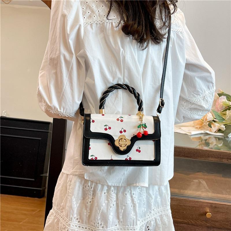Niche high texture fashion value handbag new trend personality beautiful single shoulder messenger bag women