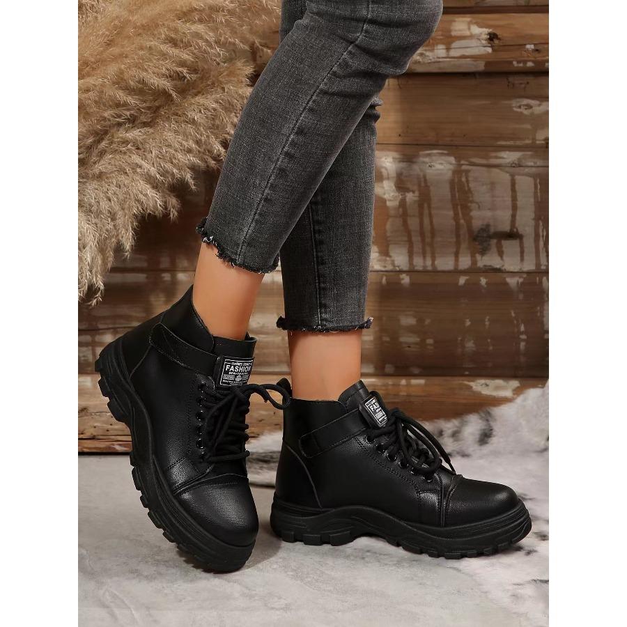 Plus Size Women's Martin Boots 2025 Fall/Winter New Arrival British Style Lace-Up Ankle Boots Fashionable Chunky Sole Short Boots