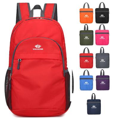 Leichter, wasserdichter Reiserucksack mit großem Fassungsvermögen für Studenten, modischer, faltbarer Schulrucksack für Unisex.