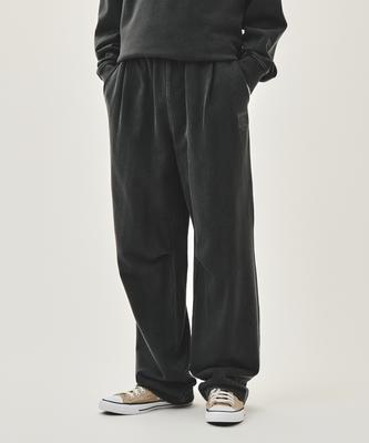 Malittepeulangsowajeobeo Outline Classic Logo Dyeing Tuck Wide Sweat Pants Charcoal