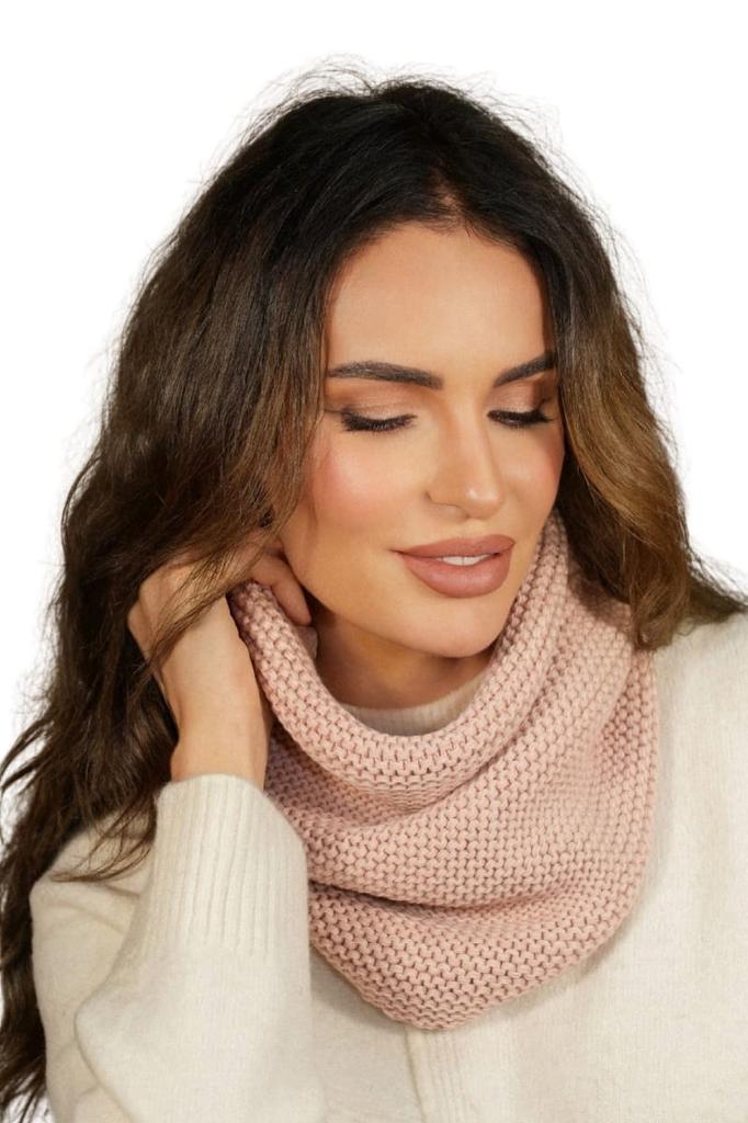 Leona - Warm Scarf in a Classic Waffle Weave in Pink