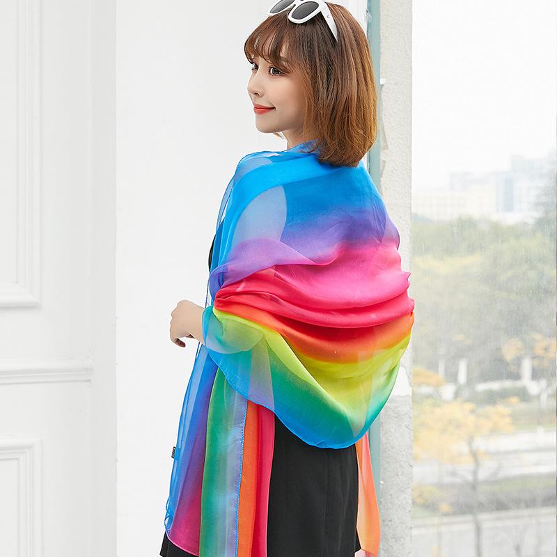 Frühling/Sommer Neu Damen Seidenschal 140 * 195cm Simulierter Seidentwill Quadratischer Schal Mode Bedruckter Großer Quadratischer Schal Professioneller Schal