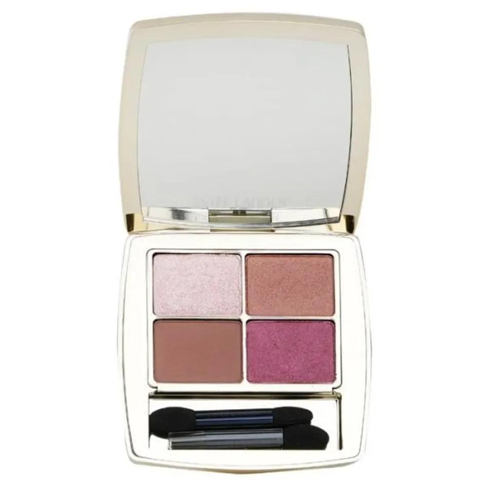 

Estée Lauder Pure Color Envy Luxe Eyeshadow Quad-01 Rebel Petal 6g