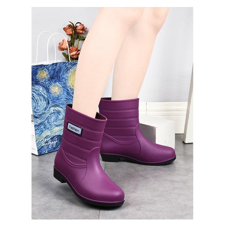 Female Fashion Casual Mid Tube Waterproof And Anti Slip Rain Shoes Rubber Shoes