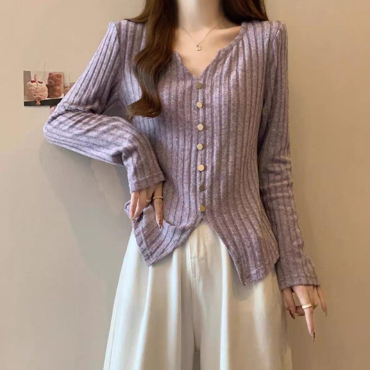 

Plus Size Ribbed V-Neck Long-Sleeve Women s Flattering Autumn/Winter Top M (80-100 lbs)