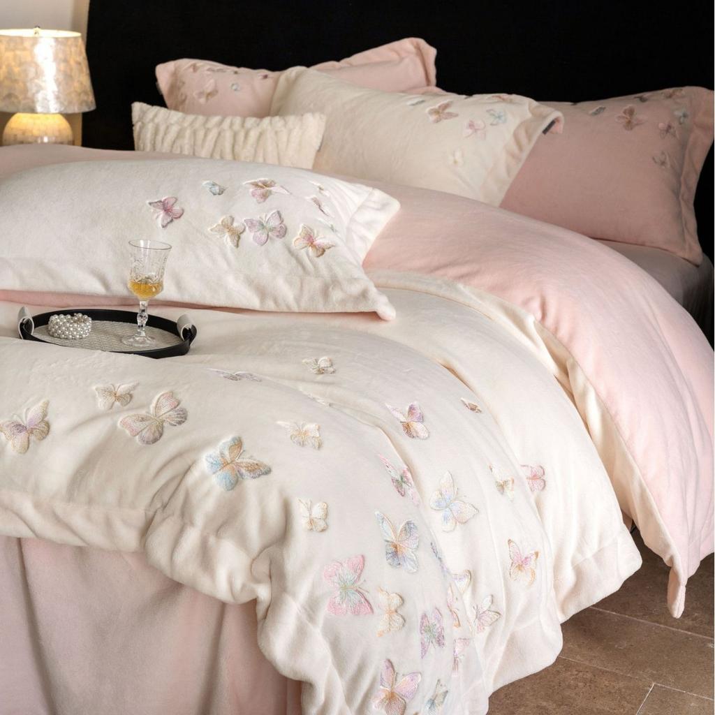 Class A Winter Girl Heart Thickened Milk Fleece 4Pcs Set Butterfly Embroidery Warm Coral Fleece Bed Sheet Quilt Cover Bedding