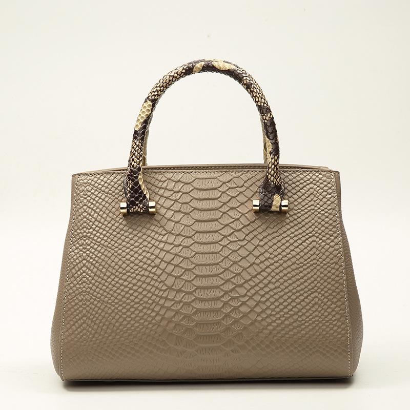 

New women s shoulder bag first layer cowhide hand bag high sense Korean mother genuine leather portable messenger bag