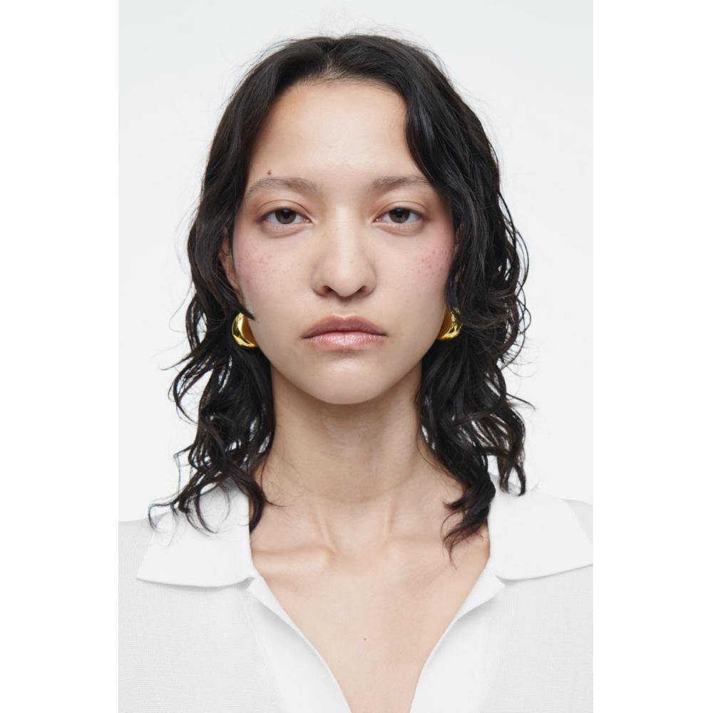 

Массивные серьги COS Japan с ракушками gold/NOSIZE