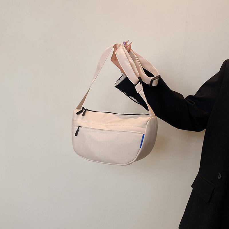 Casual Messenger Bag Trendy New Versatile Portable Lightweight One Shoulder Armpit Dumpling Tote Bag Women