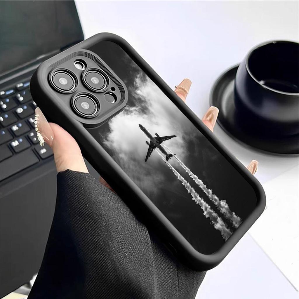 Black Groove iPhone 14/15/16/17 Pro Max Case