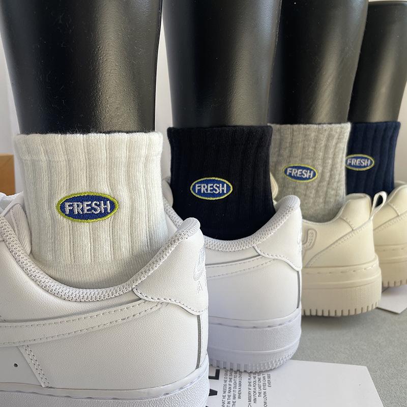 Unisex Breathable Cotton Mid-Tube Socks: Thin & Deodorant for Spring/Summer Sports