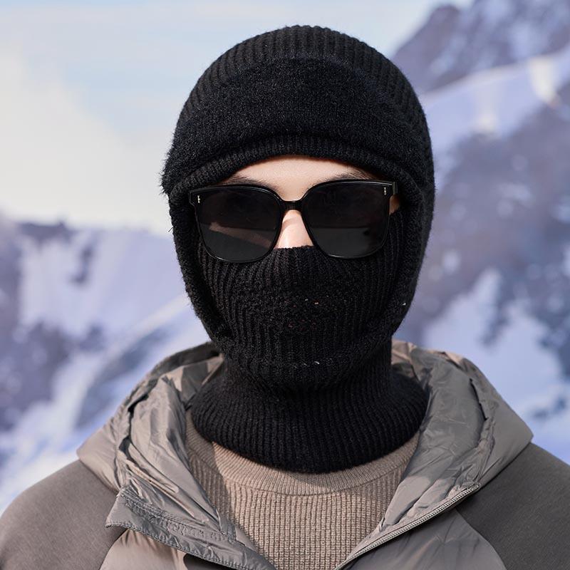 Autumn and Winter Men's Breathable Mask, Warm Hood, Hat, Plush Burrs, Scarf, Integrated Motorcycle Riding Windproof Knitted Hat