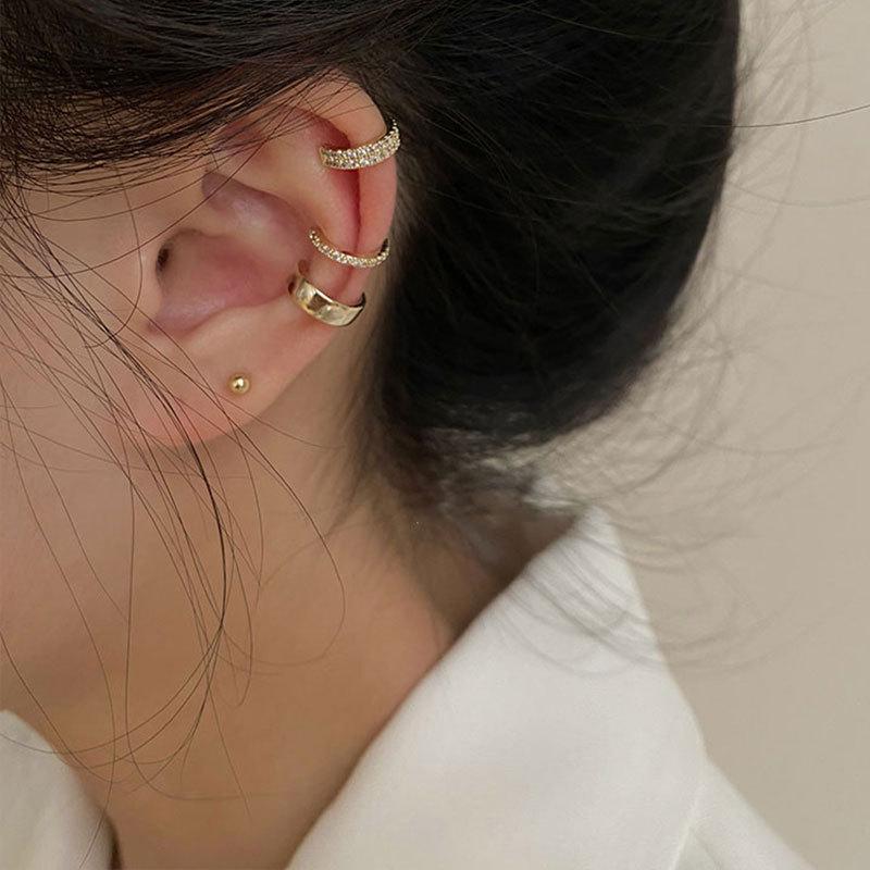 Niche Design Retro Ear Cuff: No-Pierce, Versatile, High-End Women's Earrings