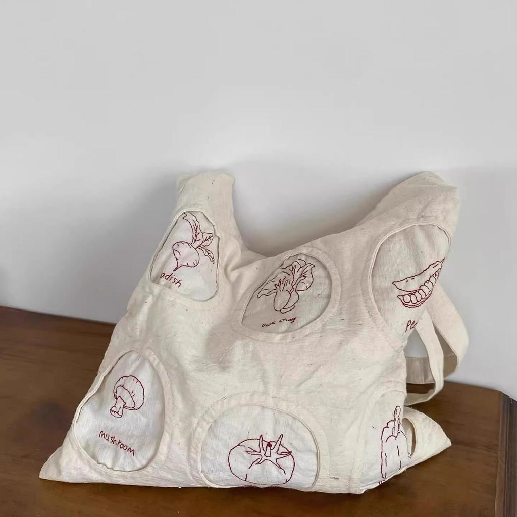 Large-capacity shoulder bag, students commute to class, new niche design, embroidered canvas bag for women