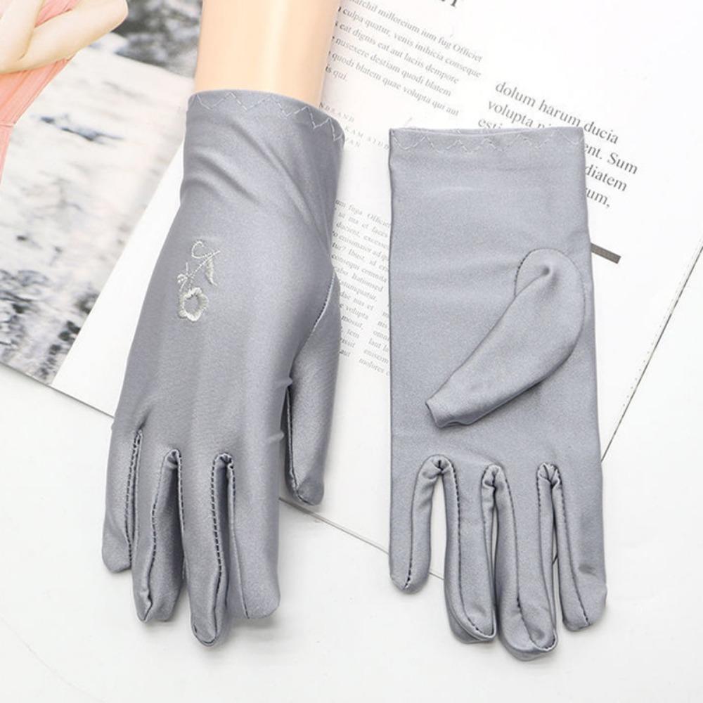 Summer Sunscreen Gloves Women Spring and Autumn Thin Electric Car Riding Etiquette Elastic Jewelry Lace UV Protection