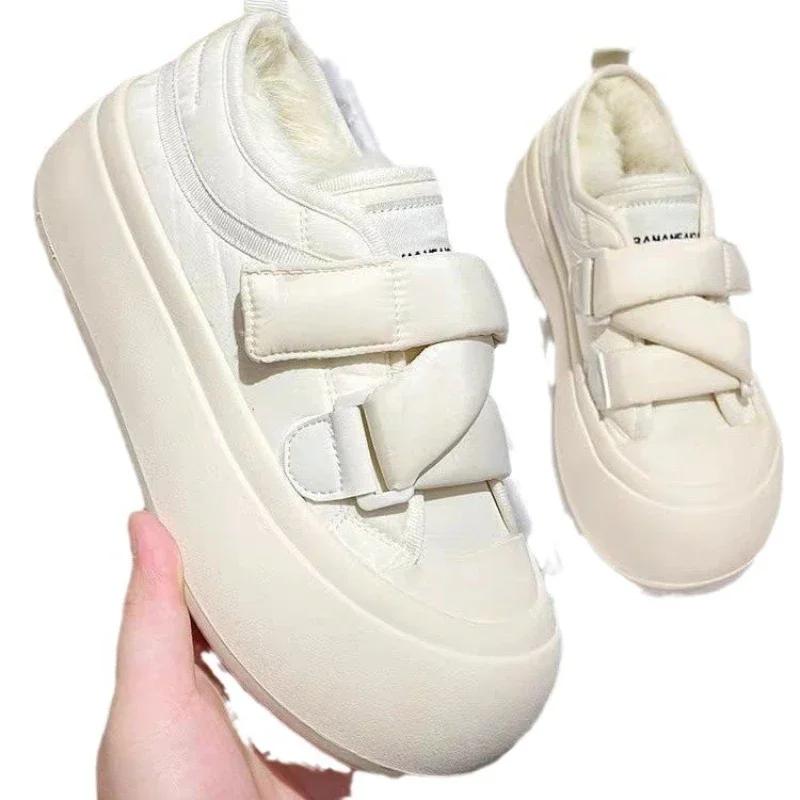 Cotton Shoes Women's 2025 Winter New Style Bread Shoes with Plush Insulation Cotton Shoes Velcro Thick Soled Board Shoes