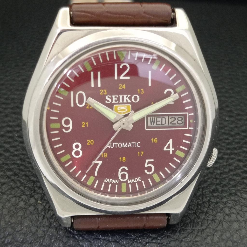 Seiko 5 AUTOMATIC JAPAN MENS 7009A VINTAGE MAROON COLOR DIAL WATCH A701277-5