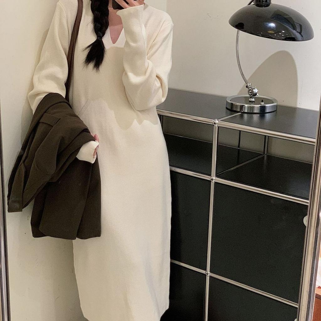 Autumn and Winter Lazy Style Thin V-neck Pullover Sweater Loose Casual Temperament Solid Color Long-sleeved Knitted Dress