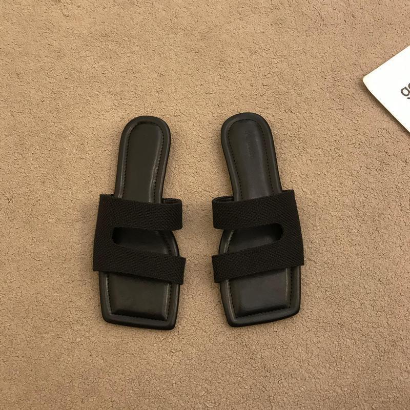 Slippers female summer outer wear feeling sandals female 2025 new temperament fairy style simple vacation evening sandals