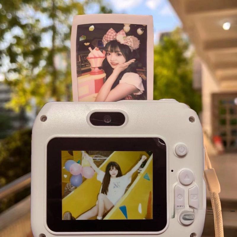 מצלמת פילם רטרו ברזולוציה גבוהה לנסיעות ולקמפוס, אידיאלית לימי הולדת