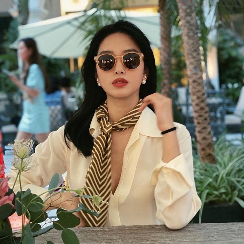 Dámský univerzální šátek z hedvábí - čtvercový 70 cm, ideální na jaro, podzim a zimu