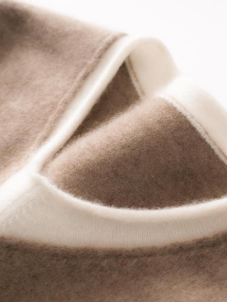 Autumn/Winter 2025 Two-Piece Color Block Cashmere Women's Slimming Knit Pullover