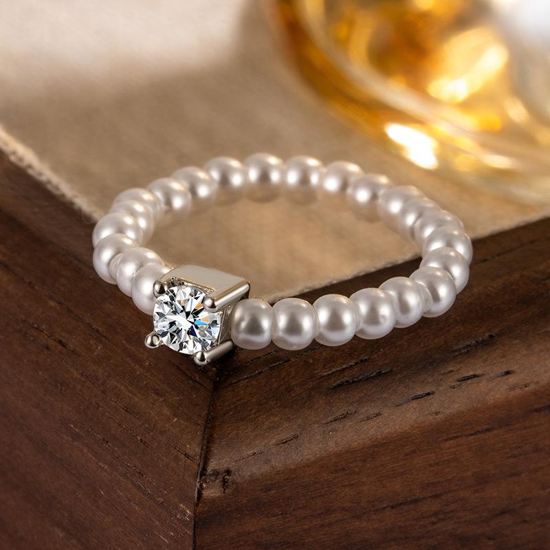 

Exquisite Small Shiny Square Zircon Elastic Rope Pearl Beaded Rings for Women Korea Temperament Finger Jewelry Accessories Gifts resizable