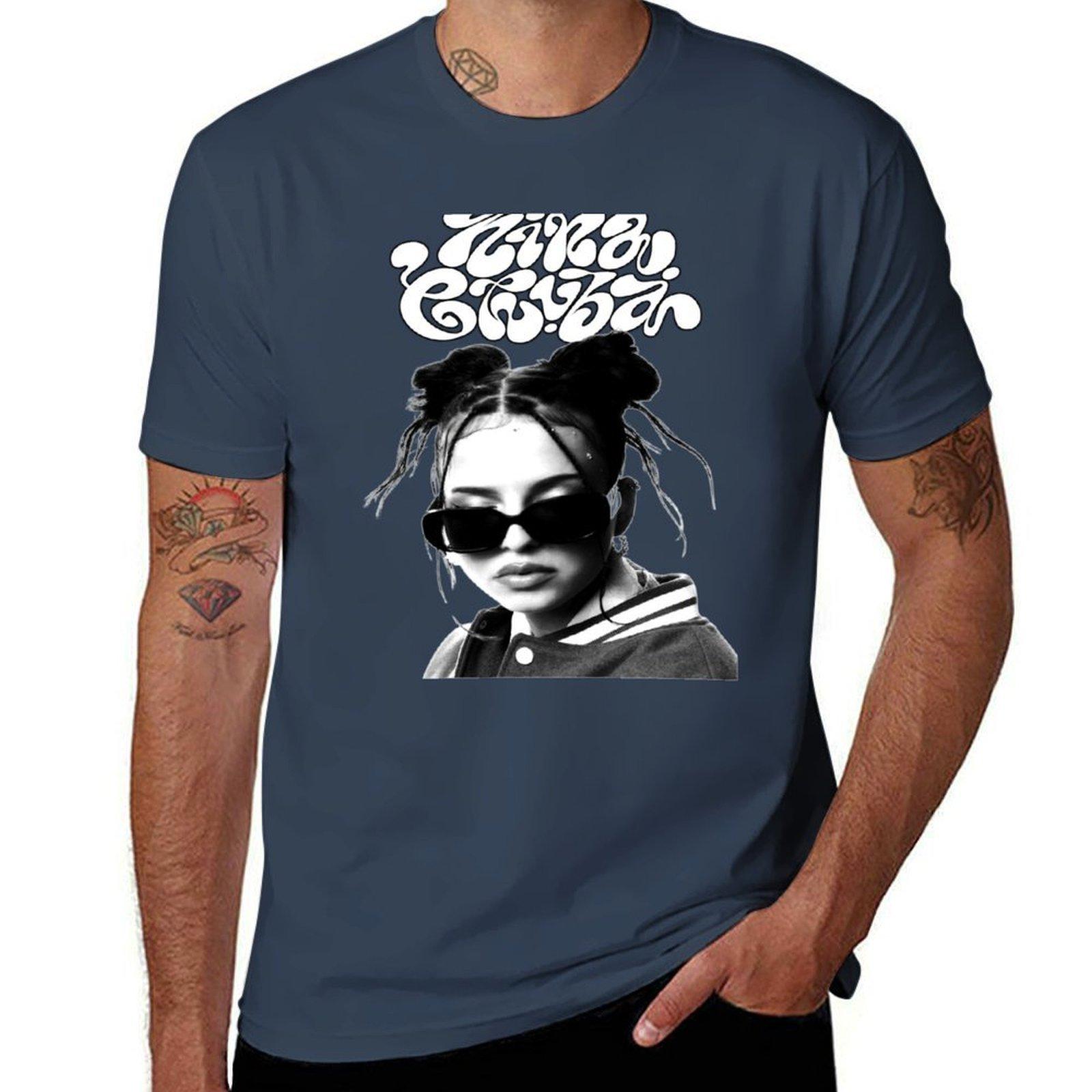 Cool Silhouette - Ninaa Chubaa Hologr T-Shirt Art Pattern Printed Casual Top S