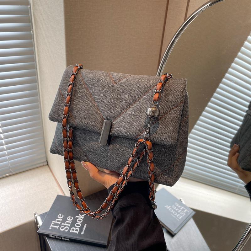 Ielgy Fashion Embroidery Thread Small Square Bag Chain Shoulder All-Match Cross-Body Bag