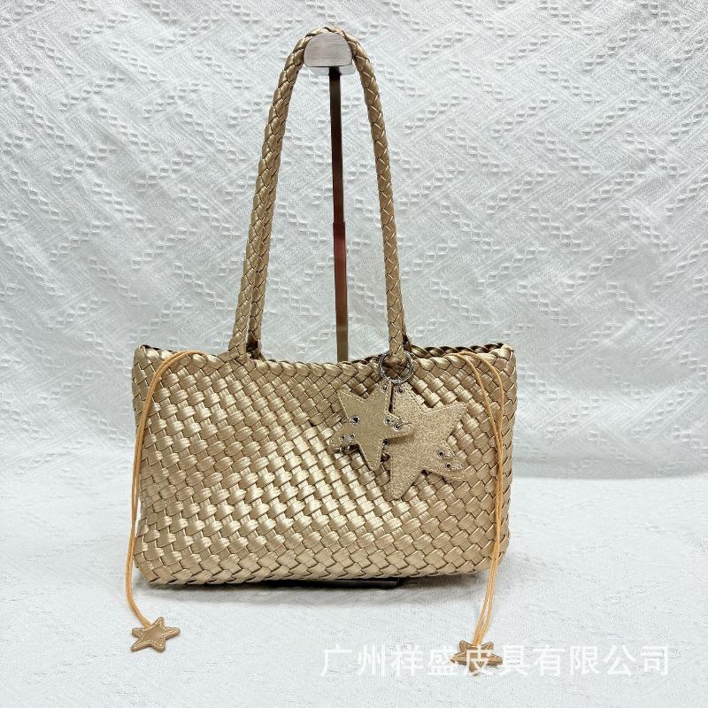New niche design handmade champagne woven tote bag large capacity commuter handheld shoulder bag women 35*12*20cm