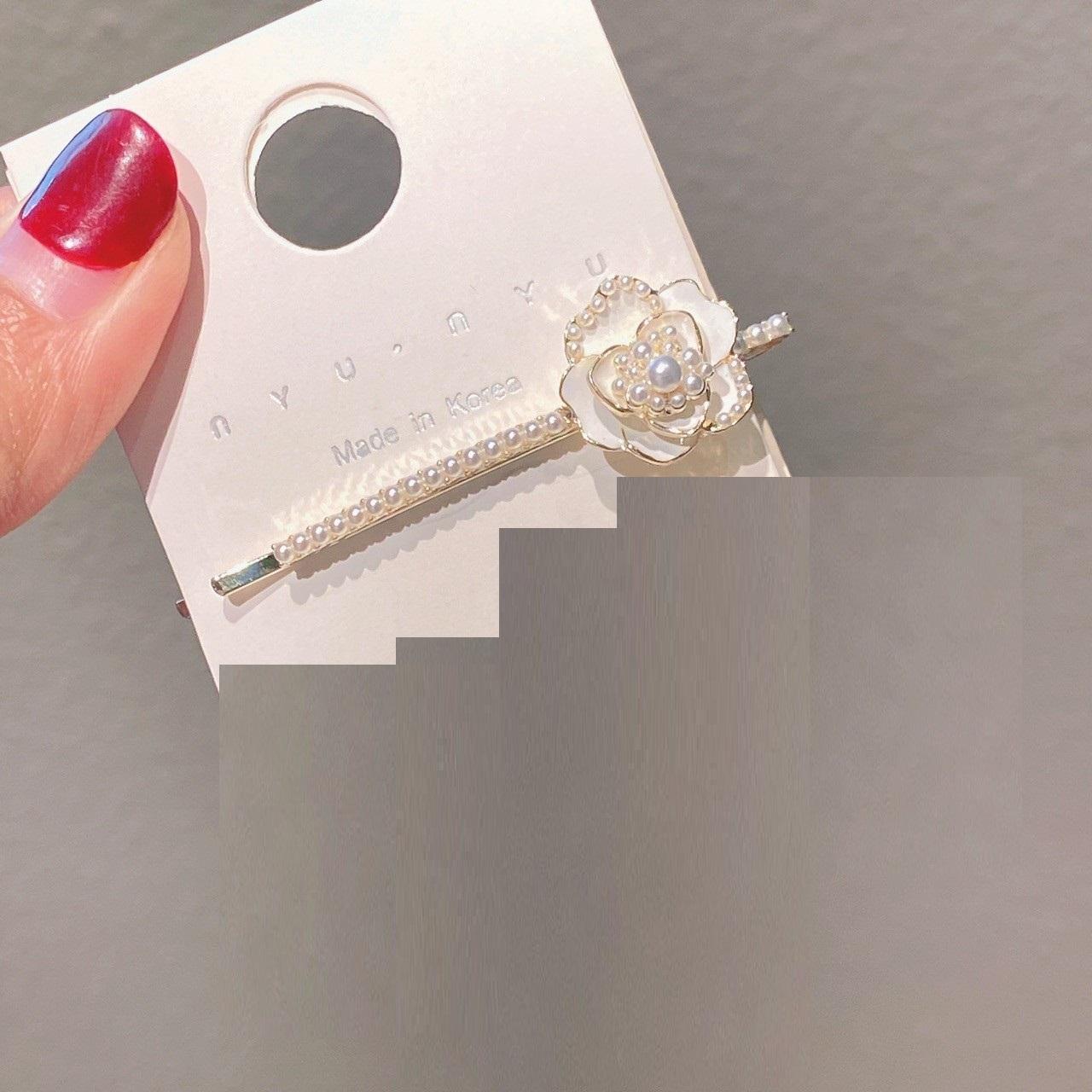 

Luxury Women s jewelry Camellia pearl hair clips broken hair clip fashionable hair accessory for women