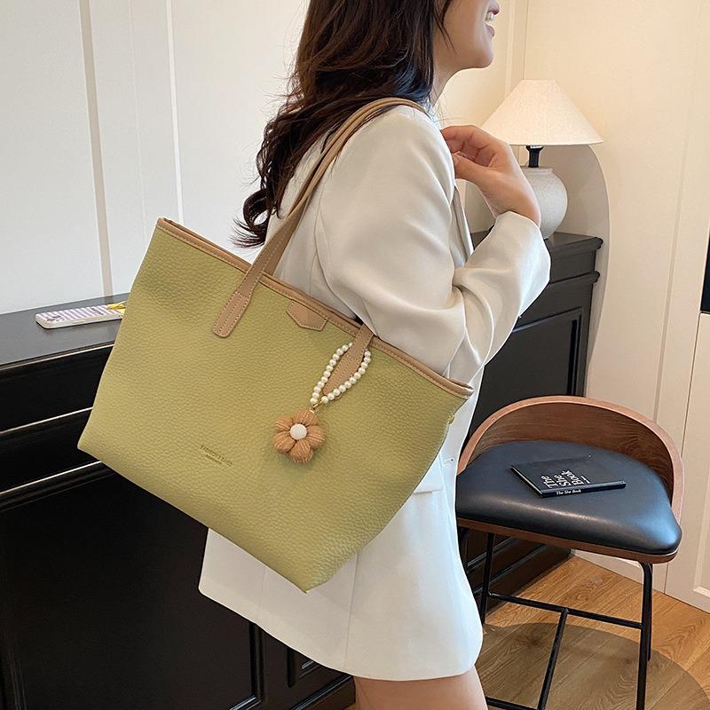 Large Capacity Bag Women's Summer New Casual Simple Shoulder Bag Commuter Tote Bag