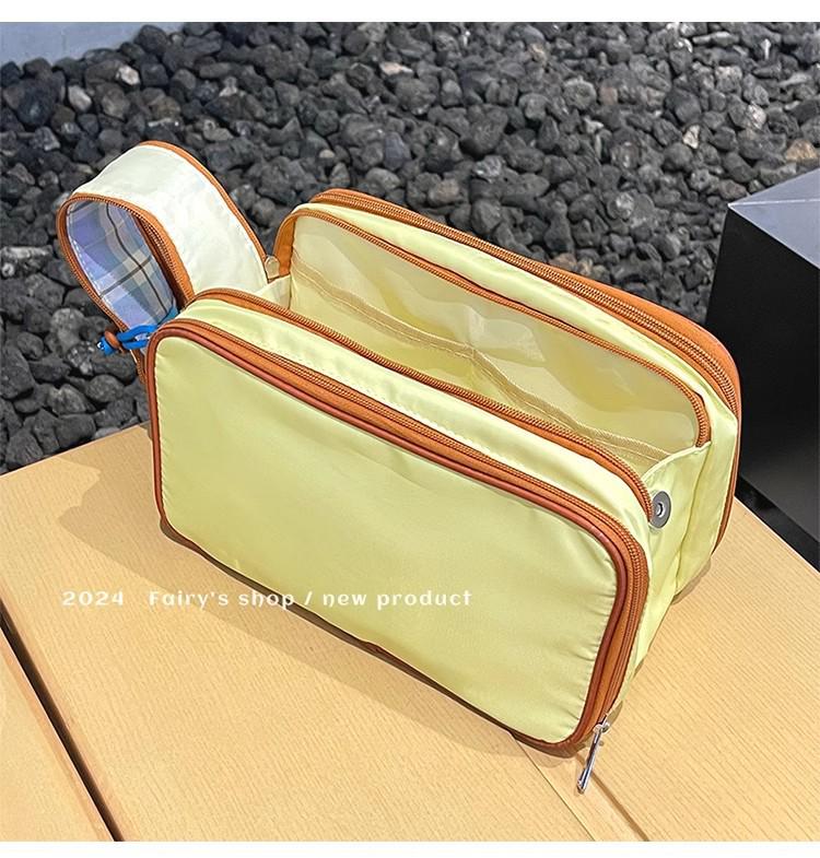 High-End Travel Makeup & Toiletry Bag with Colorblock Design - Large Capacity and Portable