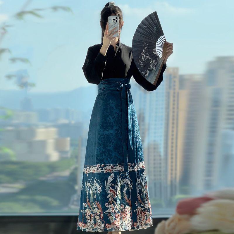 Chinese Ming Dynasty Style Hanfu Women's Stand Collar Daily Print horse-face  Skirt