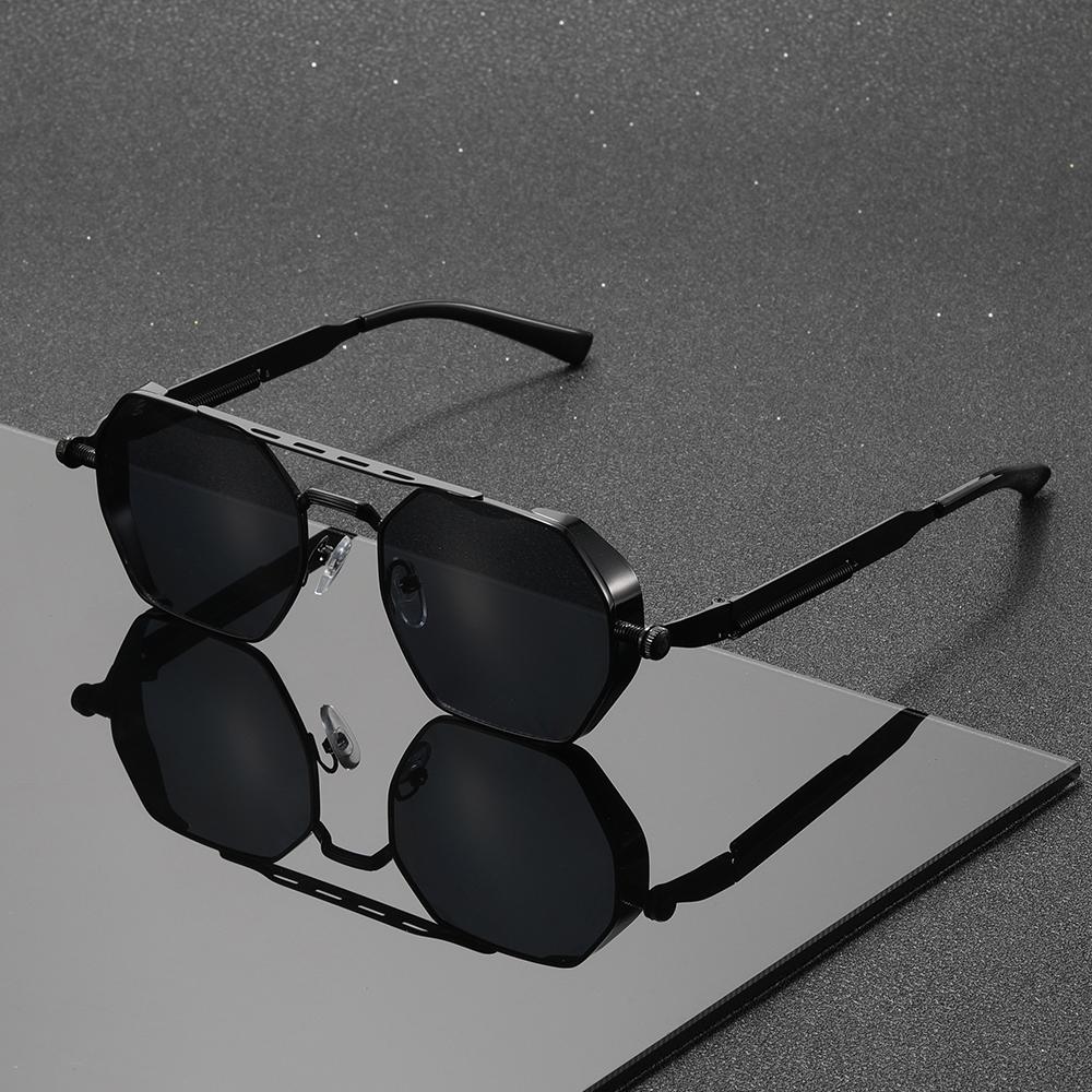 

1PC Luxury Gold Polygon Gradient Sunglasses, Vintage-Inspired Unisex Eyewear, Perfect For Daily & Statement Looks