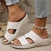 Fashion Summer Lightweight Wedges Slippers Women Metal Decor Plus Size 36-43 Beach Sandals Woman Comfortable Printed Platform Sandles
