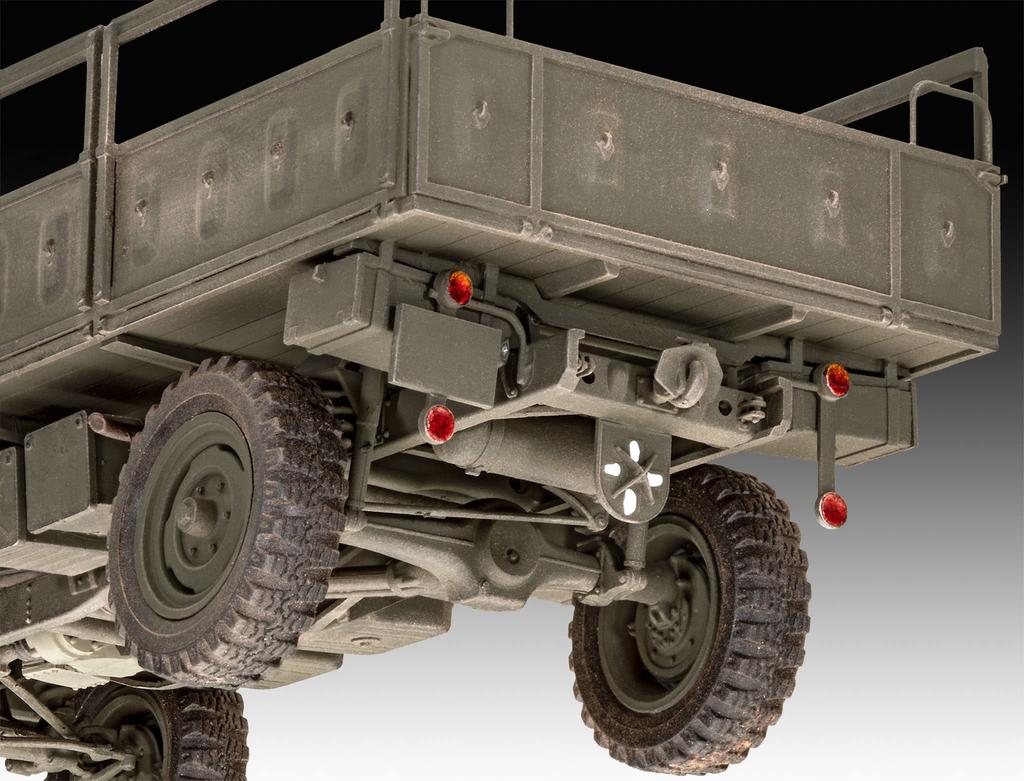 German Level German Army Unimog 404S Plastic Model 03348 1/35
