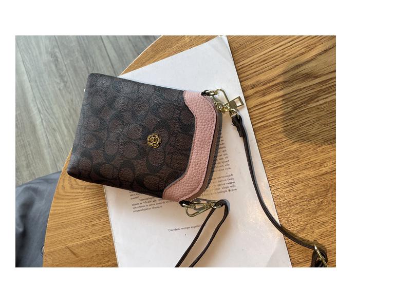 Trendy 2024 Mini Crossbody Phone Bag: Lightweight, High-End Summer Accessory for Women
