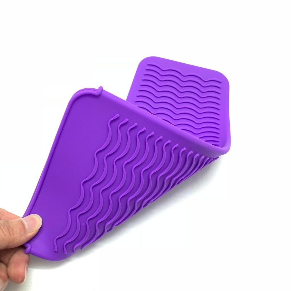 Silicone Heat-Resistant Sleeve for Straighteners and Curling Irons
