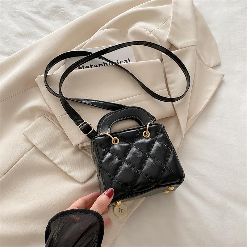 Fashion Diamond Portable Small Square Bag Women's Bag 2025 Summer New Women's Shoulder Bag Messenger Bag