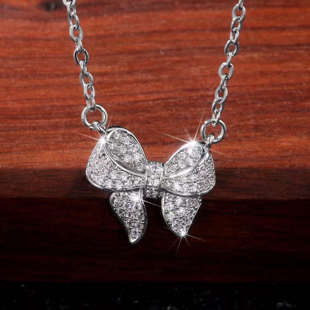 2026 Luxury Diamond Bow Pendant Necklace: Elegant, Fashionable, Versatile Light French Design Clavicle Chain