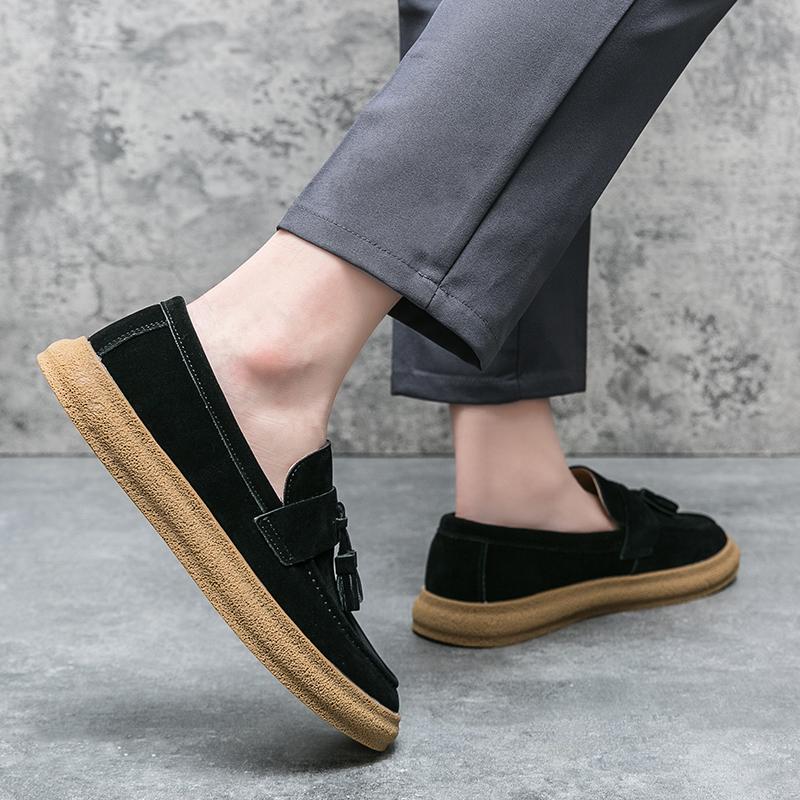 Fashion New Male Walking Footwear Slip On Soft Moccasins Handmade Outdoor Men Loafers Casual Leather Shoes Fashion Mens Boat Shoes