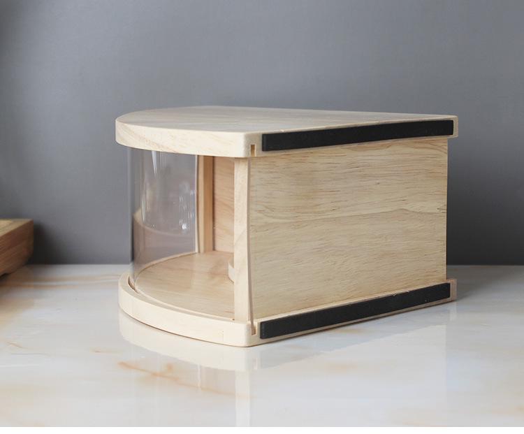 Aufbewahrungsbox für Kaffeefilterpapier aus Massivholz mit staubdichtem V60-Kegelständer und gewölbtem Boden.