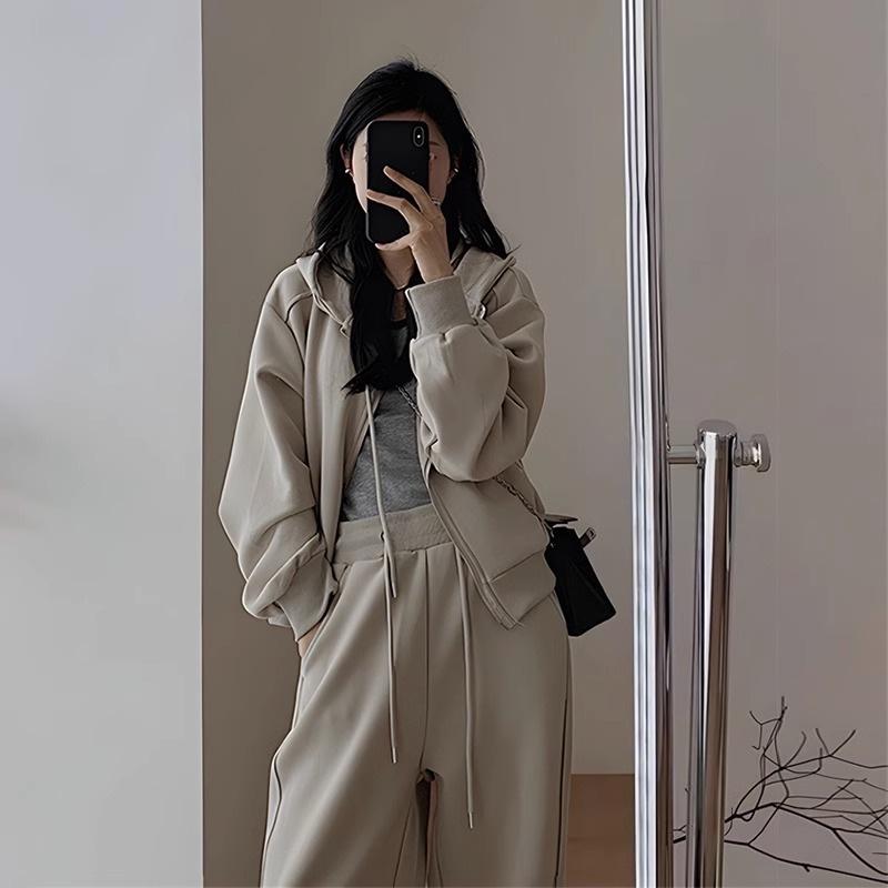 Women's Hong Kong Style Slimming Sweater Sports Suit with Wide-Leg Pants and Hooded Jacket