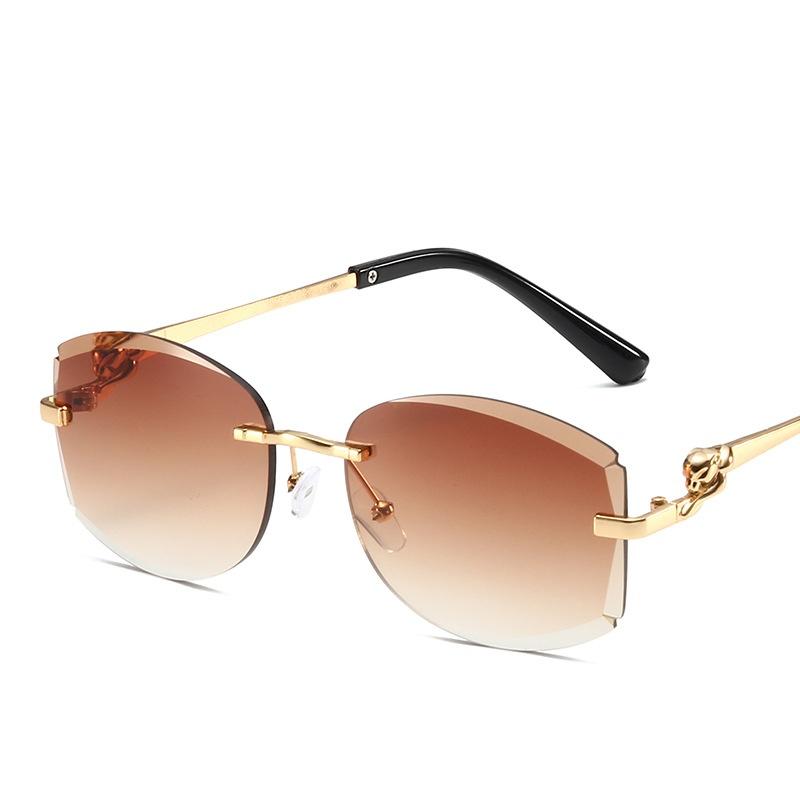 New Fashionable Sunglasses Women Cut Edge Design Metal Frameless Sun Glasses Gradient Color Retro Trend Shades Outdoor Sunnies