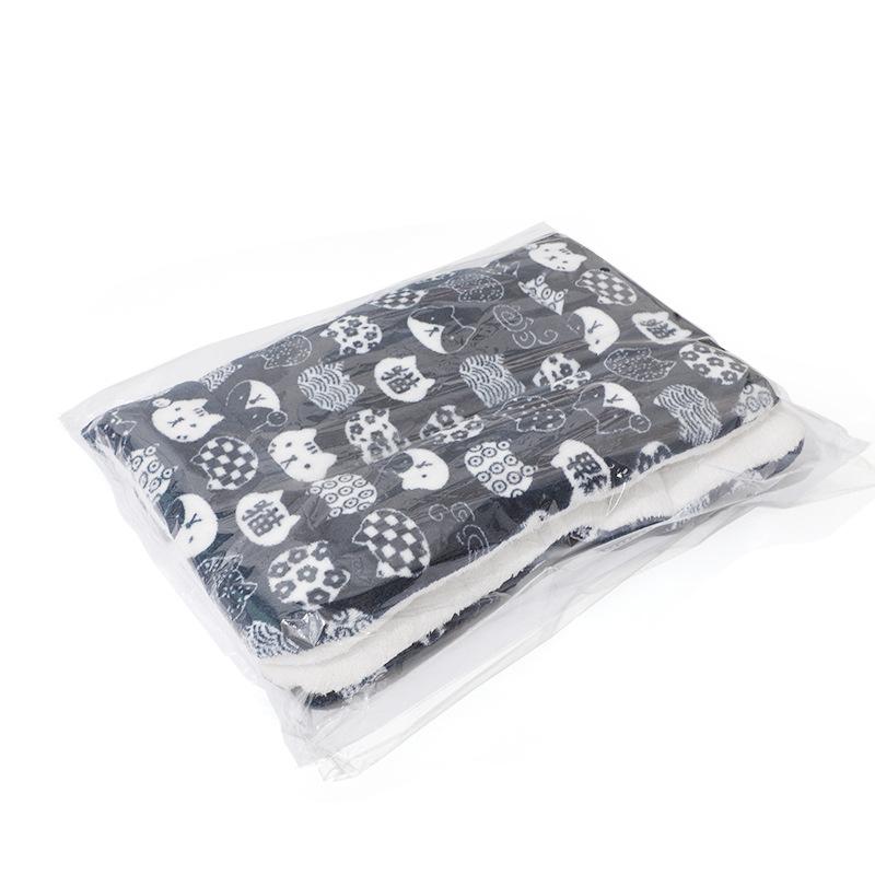 Pet Cushions Thickened Autumn and Winter Warm Cat Dog Cushion Non-slip Blanket Seat Cushion