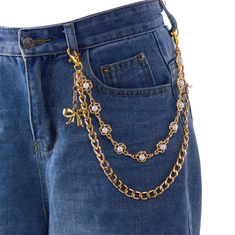 Delicate Accent Design Metal Keychain Lightweight Bag Charm Decorative Gift for Bags and Jeans